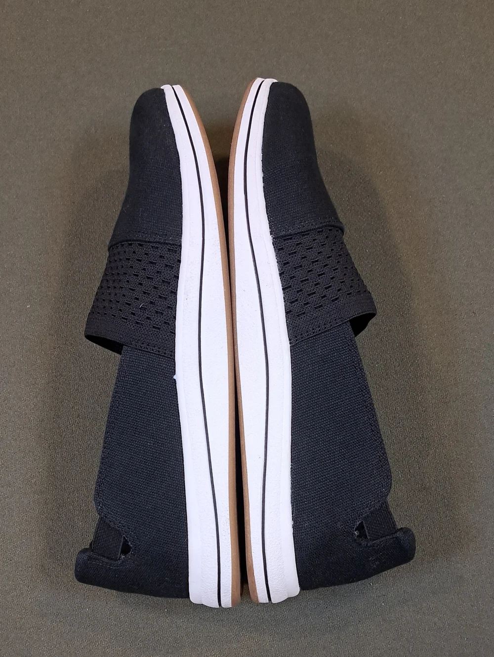Clarks Cloudsteppers Breeze Vibe Slip-On Sneaker - Color: Black - Size: Women 8